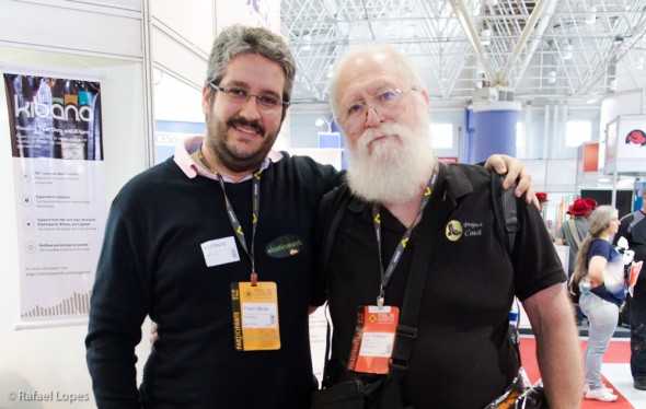 Rafael Lopes and MadDog at FISL, the biggest open-source conference in Latin America.